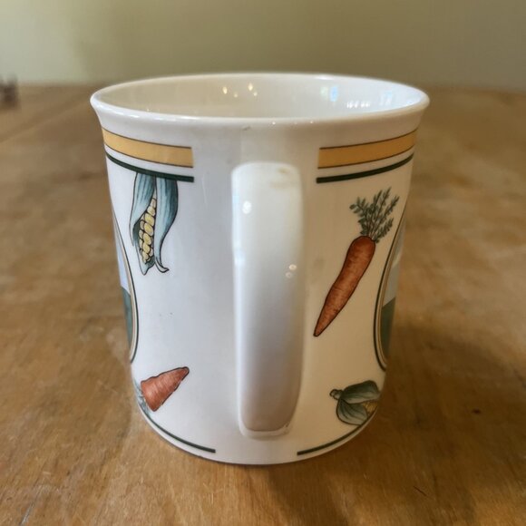 Vintage Villeroy & Boch A La Ferme Les Animaux Bunny Rabbit Corn Carrot Mug - Picture 2 of 7